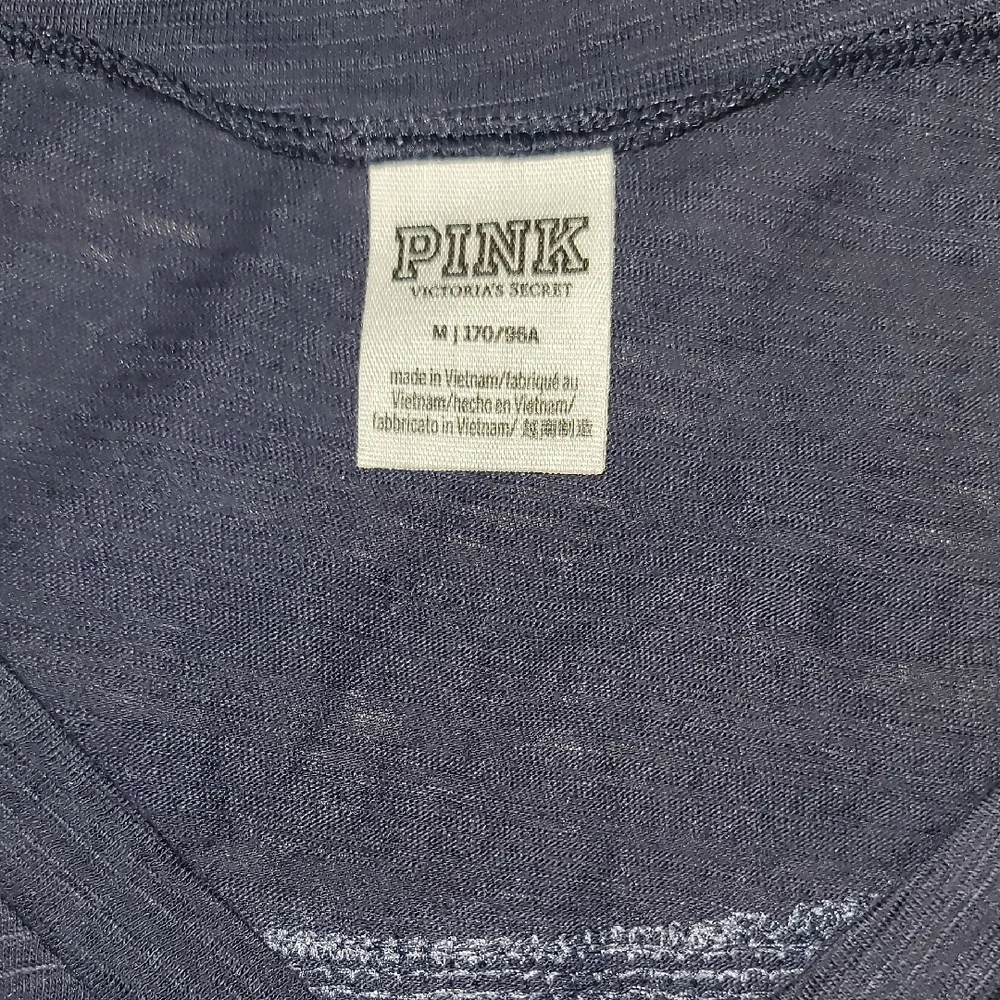 PINK By Victoria's Secret T Shirt in Blue With Sequin Dog Sz: M - Picture 10 of 10